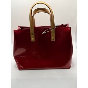 Louis Vuitton Monogram Vernis Reade PM Handbag in Red Patent Leather